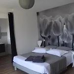 Semesterbostad Le Clos Des Fagettes Salles-Curan